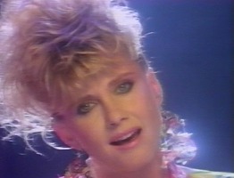 Olivia Newton-John Emotional Tangle screenshot