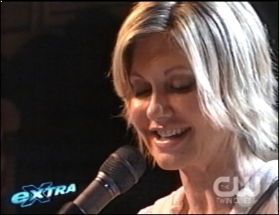 Olivia Newton-John, Extra 2006