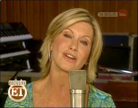 Olivia Newton-John Chloe Lattanzi Entertainment Tonight 2007