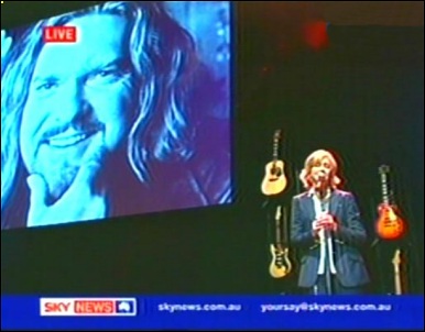 Olivia Newton-John performs at Billy Thorpe's memorial service March 2007