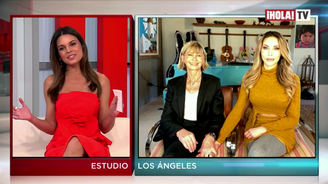 Olivia Newton-John and Chloe Lattanzi with Hola TV