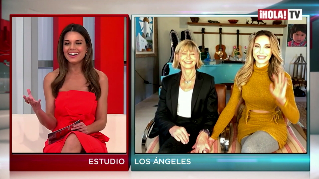 Olivia Newton-John and Chloe with Hola TV