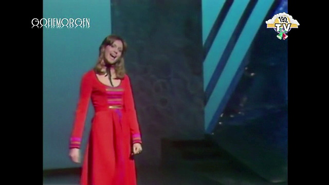 Olivia Newton-John in Choeur 1972