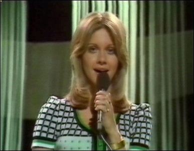 Olivia Newton-John, Sez Les Dawson 1973