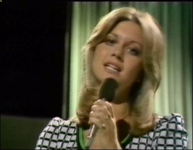 Olivia Newton-John, Sez Les Dawson 1973