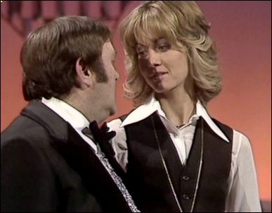 Olivia Newton-John, Les Dawson Show 1974