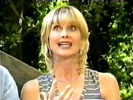 Olivia Newton-John and Cliff Richard on Holmes 1998