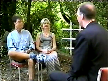 Olivia Newton-John and Cliff Richard on Holmes 1998